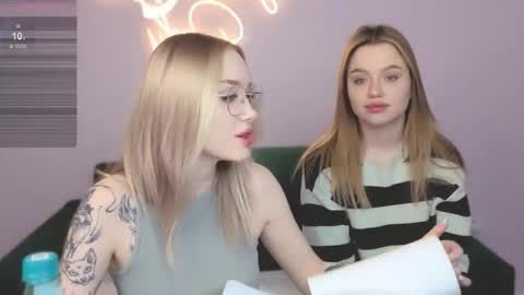 Danny and Kira online show from October 18, 8:15 am