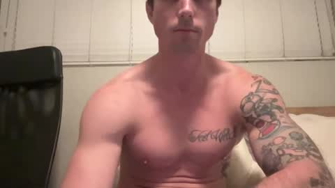 Snapshot of bestcoast35 chatting on December 3, 8:12 am Bestcoast3579 online show from December 3, 8:12 am