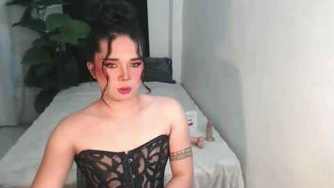 bestgirljulia online show from February 23, 5:49 am