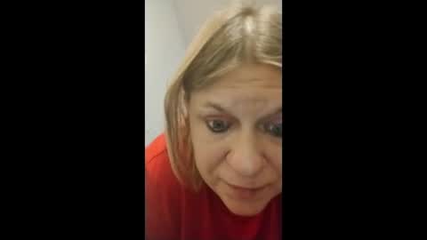 Snapshot of betsygore78 chatting on February 4, 1:50 pm betsygore78 online show from February 4, 1:50 pm