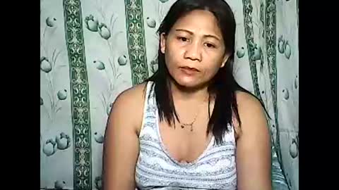 Snapshot of betty_83 chatting on January 4, 2:46 pm betty_83 online show from January 4, 2:46 pm