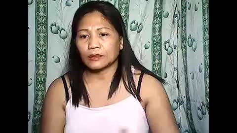 Snapshot of betty_83 chatting on January 15, 12:15 pm betty_83 online show from January 15, 12:15 pm