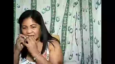 Snapshot of betty_83 chatting on February 12, 11:40 am betty_83 online show from February 12, 11:40 am