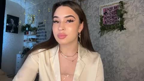 Snapshot of bettyejeanpaul chatting on May 30, 9:39 am Betty online show from May 30, 9:39 am