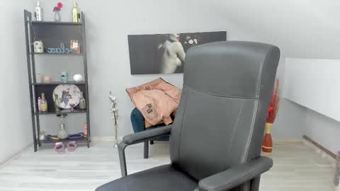 bettyjamess online show from January 14, 6:30 am