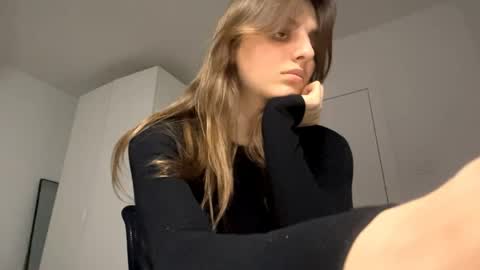 Snapshot of beulahweikert chatting on May 4, 6:26 pm Lina online show from May 4, 6:26 pm