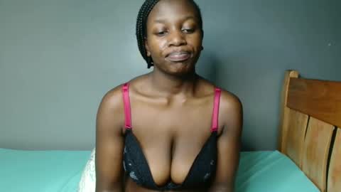 Snapshot of beverly_bay chatting on May 21, 2:18 am beverly online show from May 21, 2:18 am