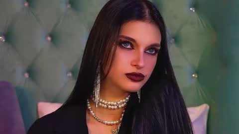 Beverly online show from November 4, 6:07 pm