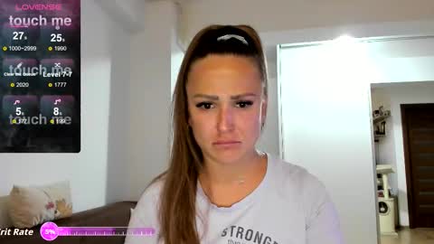   BeyonceDoll       Twitter DollBeyonce    online show from September 17, 5:47 pm