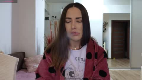   BeyonceDoll       Twitter DollBeyonce    online show from February 26, 7:24 pm