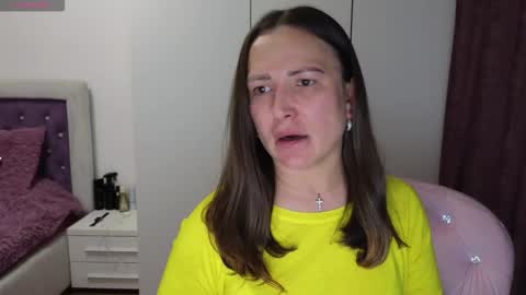   BeyonceDoll       Twitter DollBeyonce    online show from March 6, 11:34 pm