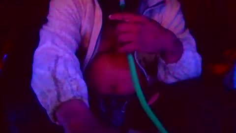 Snapshot of bff405 chatting on January 17, 9:58 am BigFreakyFreaky online show from January 17, 9:58 am