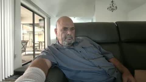 Snapshot of bgbelch chatting on November 7, 9:15 pm bgbelch online show from November 7, 9:15 pm