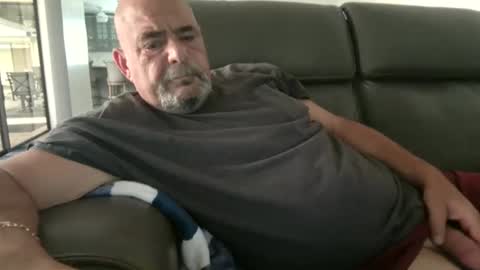 Snapshot of bgbelch chatting on November 24, 6:40 pm bgbelch online show from November 24, 6:40 pm