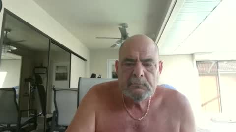 Snapshot of bgbelch chatting on April 3, 2:04 pm bgbelch online show from April 3, 2:04 pm