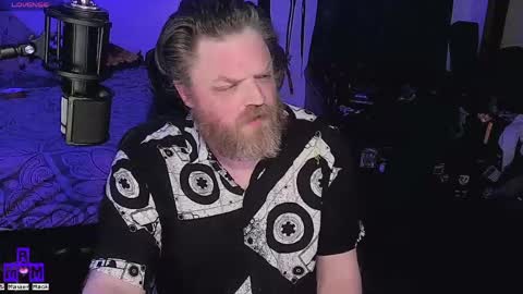 Bi Master Mack online show from April 3, 5:16 am