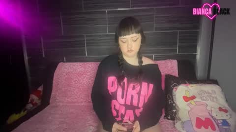 Snapshot of biablack chatting on December 5, 3:59 am Bianca Black online show from December 5, 3:59 am