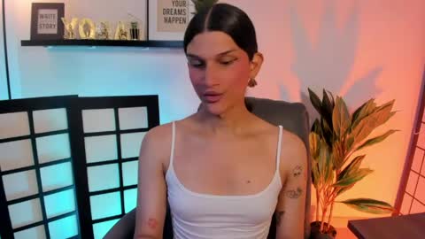 bianca_baldwin01 online show from May 11, 9:45 pm