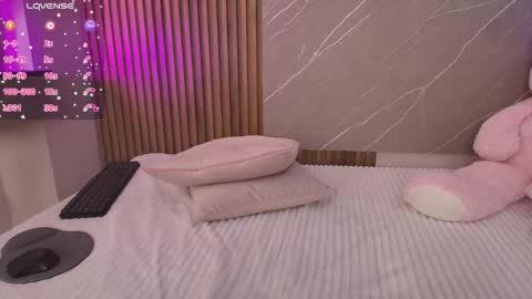 biancaa__18 online show from March 13, 7:53 pm