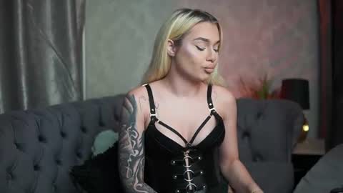 Snapshot of biankaviper chatting on August 7, 3:25 pm Bianka online show from August 7, 3:25 pm