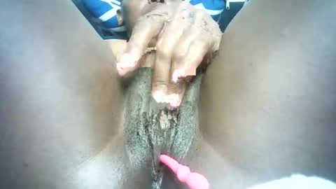 pretty online show from January 17, 3:43 pm