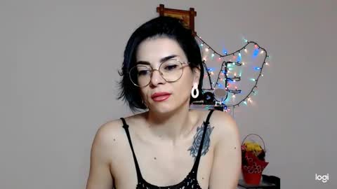 innasugarwild online show from March 9, 5:33 am