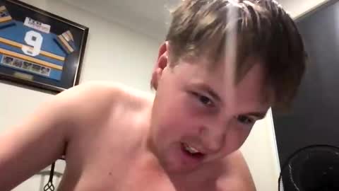 Snapshot of bibttm496571 chatting on November 8, 6:57 am bibttm496571 online show from November 8, 6:57 am