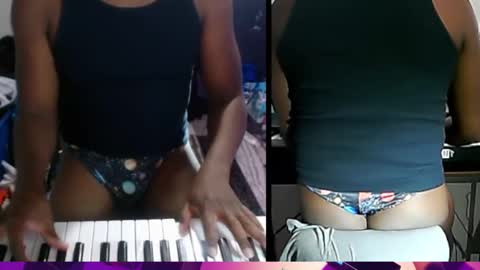 BicepsandFrot online show from November 18, 4:28 am