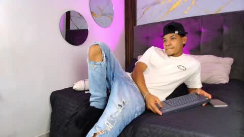 Snapshot of bick_jhonn chatting on May 16, 7:23 pm Bick Khonn online show from May 16, 7:23 pm