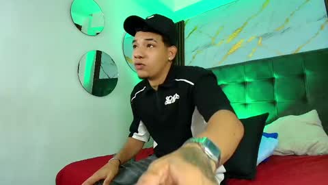 Snapshot of bick_jhonn chatting on May 18, 7:20 pm Bick Khonn online show from May 18, 7:20 pm