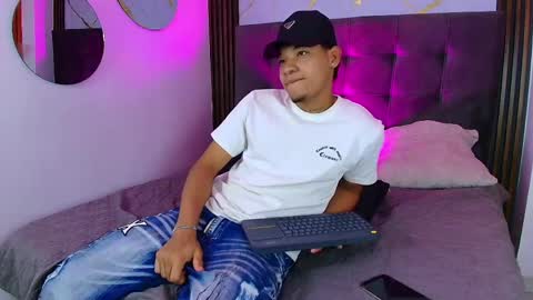 Snapshot of bick_jhonn chatting on May 23, 7:29 pm Bick Khonn online show from May 23, 7:29 pm