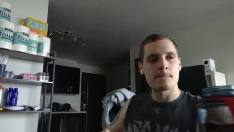 Snapshot of bicyclesocks chatting on April 24, 12:24 am bicyclesocks online show from April 24, 12:24 am