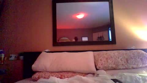 Snapshot of bidaddy83 chatting on April 4, 10:35 am bidaddy83 online show from April 4, 10:35 am