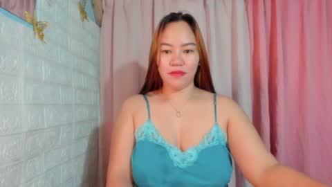 Snapshot of big_buttasian chatting on June 21, 10:45 pm Grace - online show from June 21, 10:45 pm