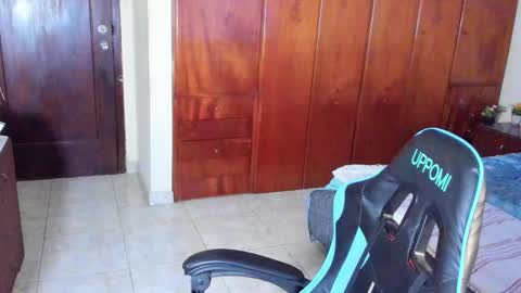 Logan Sprouse online show from December 4, 2:59 pm