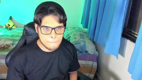 Logan Sprouse online show from April 17, 2:36 am