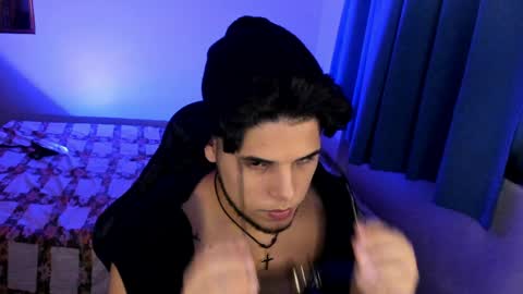 Snapshot of big_cockjughead chatting on June 3, 2:14 am Logan Sprouse online show from June 3, 2:14 am