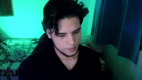 Snapshot of big_cockjughead chatting on June 11, 12:43 am Logan Sprouse online show from June 11, 12:43 am