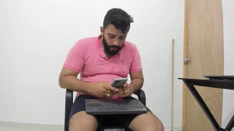 Tommy online show from November 16, 4:12 pm