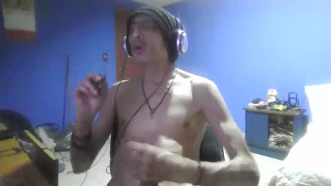 Snapshot of big_davis4 chatting on February 10, 3:54 am big_davis4 online show from February 10, 3:54 am