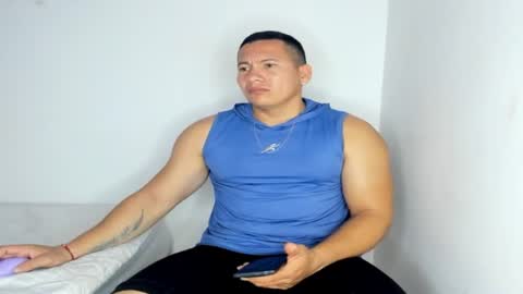 Snapshot of big_pecs_1 chatting on July 16, 1:06 pm LEO online show from July 16, 1:06 pm