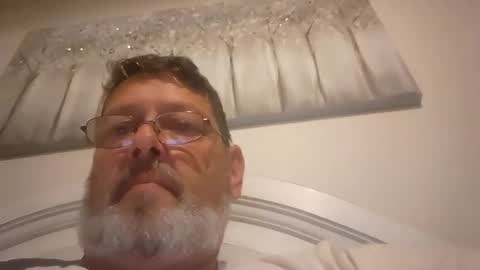 Snapshot of bigal9816192 chatting on October 12, 7:18 am bigal9816192 online show from October 12, 7:18 am