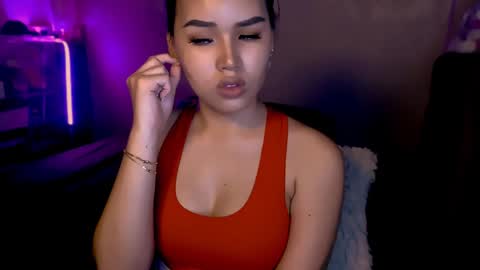 Snapshot of bigassslutdoll chatting on December 22, 3:44 pm Mia online show from December 22, 3:44 pm