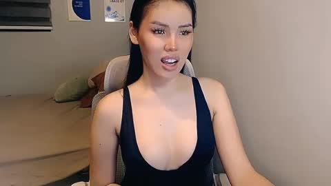 Snapshot of bigassslutdoll chatting on June 30, 4:30 pm Mia online show from June 30, 4:30 pm
