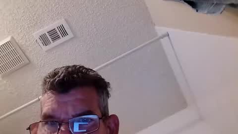 Snapshot of bigbikes71781 chatting on December 1, 9:04 pm bigbikes71781 online show from December 1, 9:04 pm