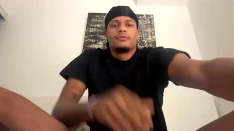 Snapshot of bigblackcockmello chatting on January 26, 11:08 pm bigblackcockmello online show from January 26, 11:08 pm