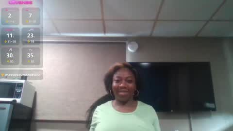 Snapshot of bigboobs_bouncin chatting on March 4, 7:54 pm Ashley online show from March 4, 7:54 pm