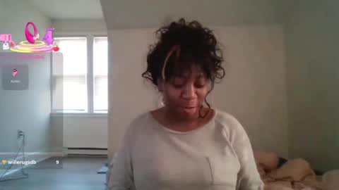 Snapshot of bigboobs_bouncin chatting on December 4, 1:31 pm Ashley online show from December 4, 1:31 pm