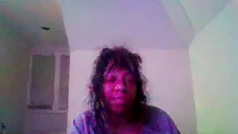 Snapshot of bigboobs_bouncin chatting on December 17, 7:03 am Ashley online show from December 17, 7:03 am