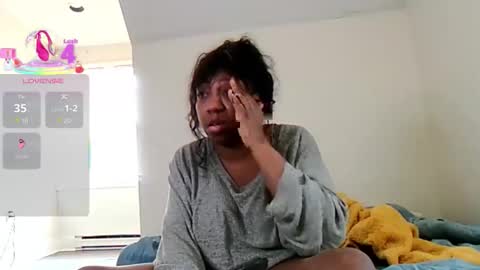 Snapshot of bigboobs_bouncin chatting on February 16, 7:43 pm Ashley online show from February 16, 7:43 pm